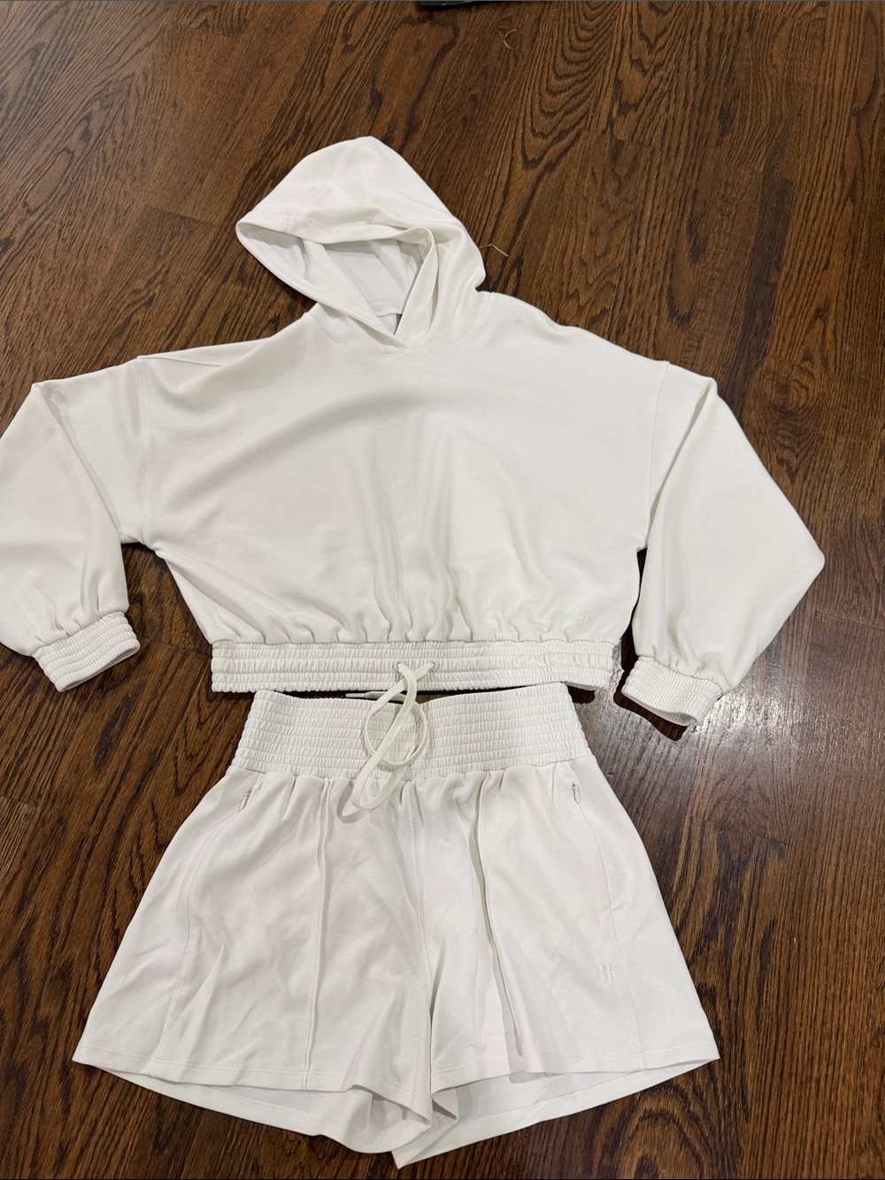 Women’s Cream Hooded Crop Sweatshirt & Shorts Set